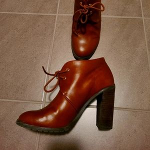 Heeled lace up fall ankle boots